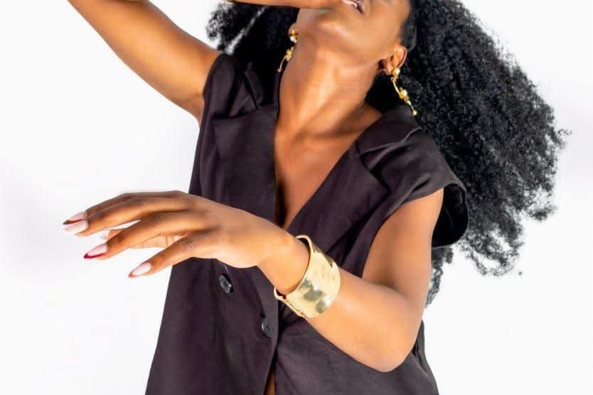 Kenya's Ms. Njasi takes on 24-hour catwalk marathon challenge.